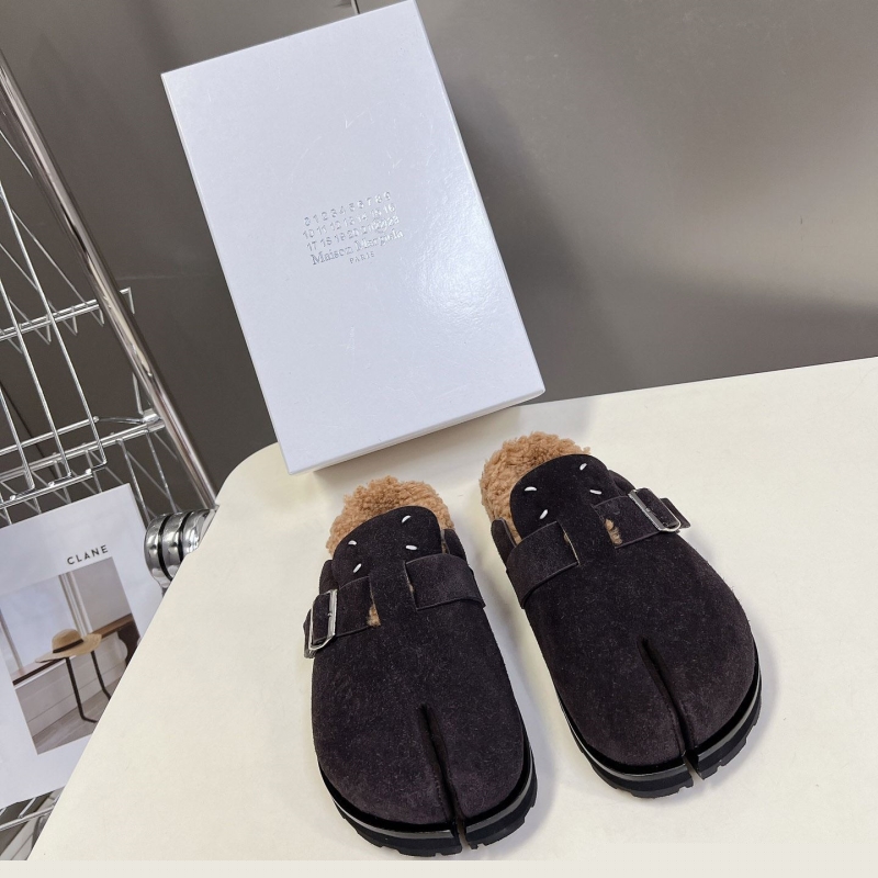 Other Slippers
